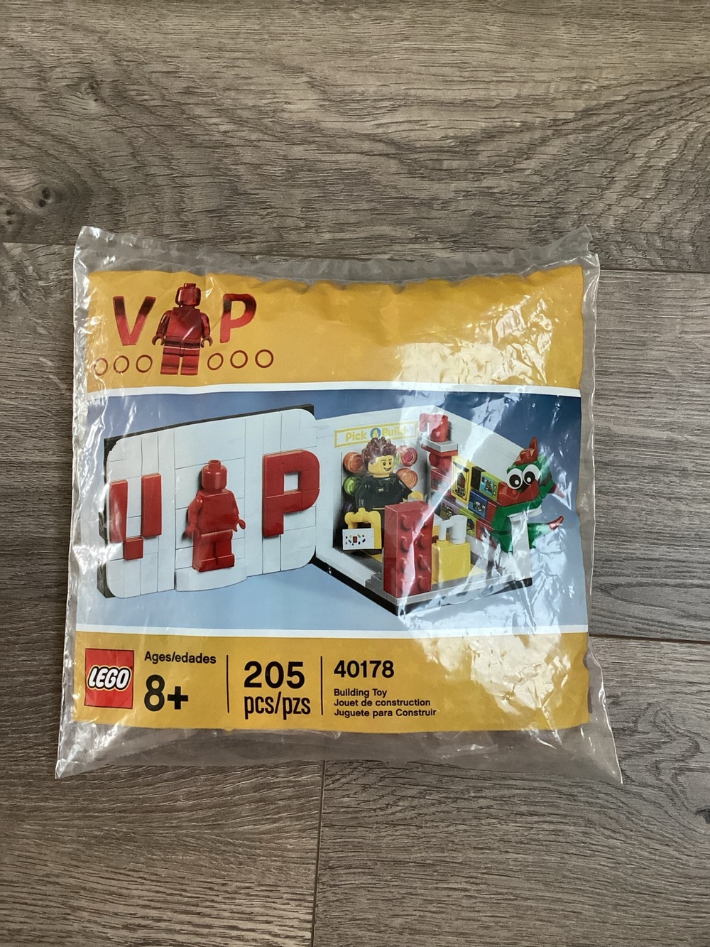 LEGO 40178 VIP Promotional Set New Sealed Polybag Mini Lego Store Employee